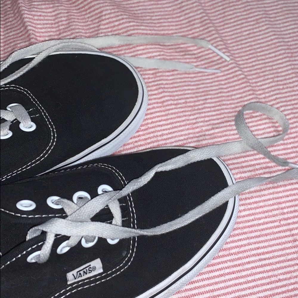 Vans - Picture 7 of 7